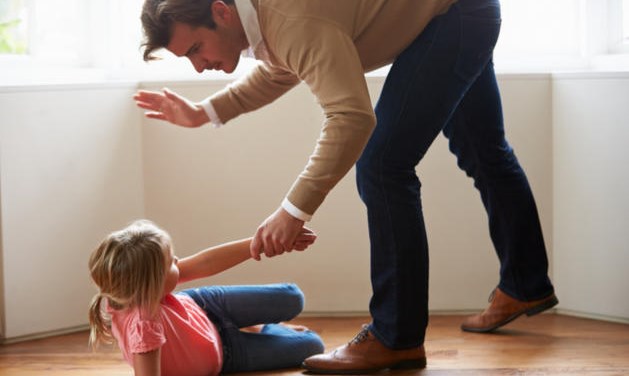 Vì lợi ích của con: Tại sao cha mẹ không nên đánh đòn trẻ, dù chỉ vào mông?